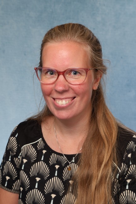 Esther Reuver